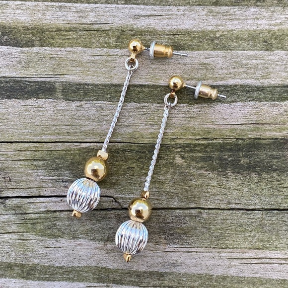 Beaded drop ball earrings silver and gold tone - Picture 4 of 5